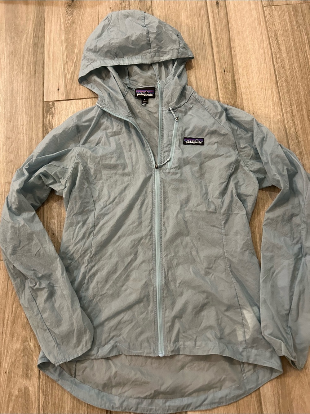 Patagonia Women's Light Blue Hooded Windbreaker Jacket
